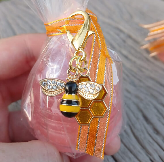 bee-hive soaps with keychain