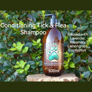 Conditioning Tick and Flea Shampoo